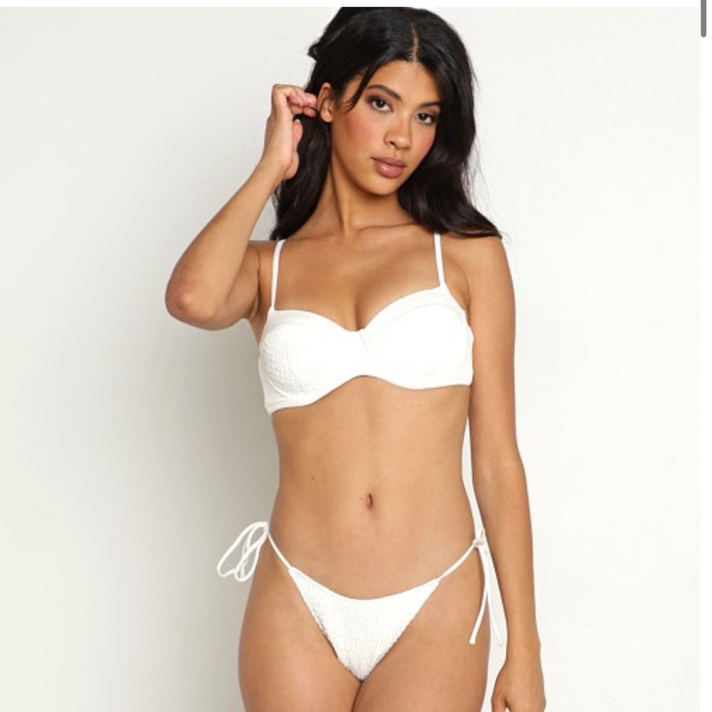 L SPACE Cream “Marley Top” Swim Top SZ DD